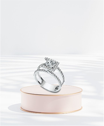 Luxuria Ring